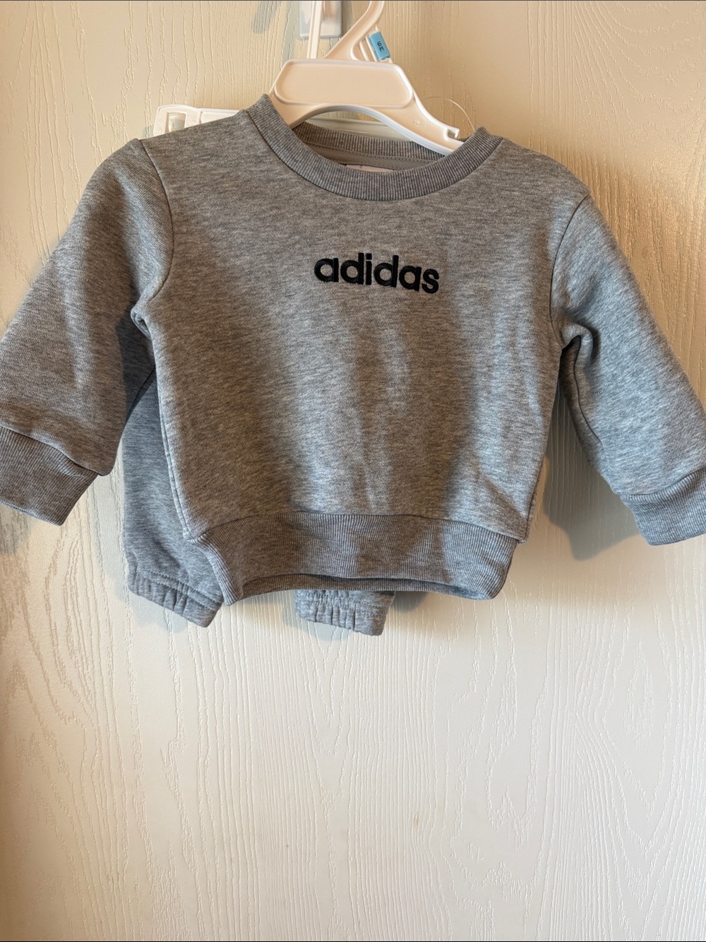 Adidas Grey baby Crewneck Sweatshirt with Black Logo sweatpants